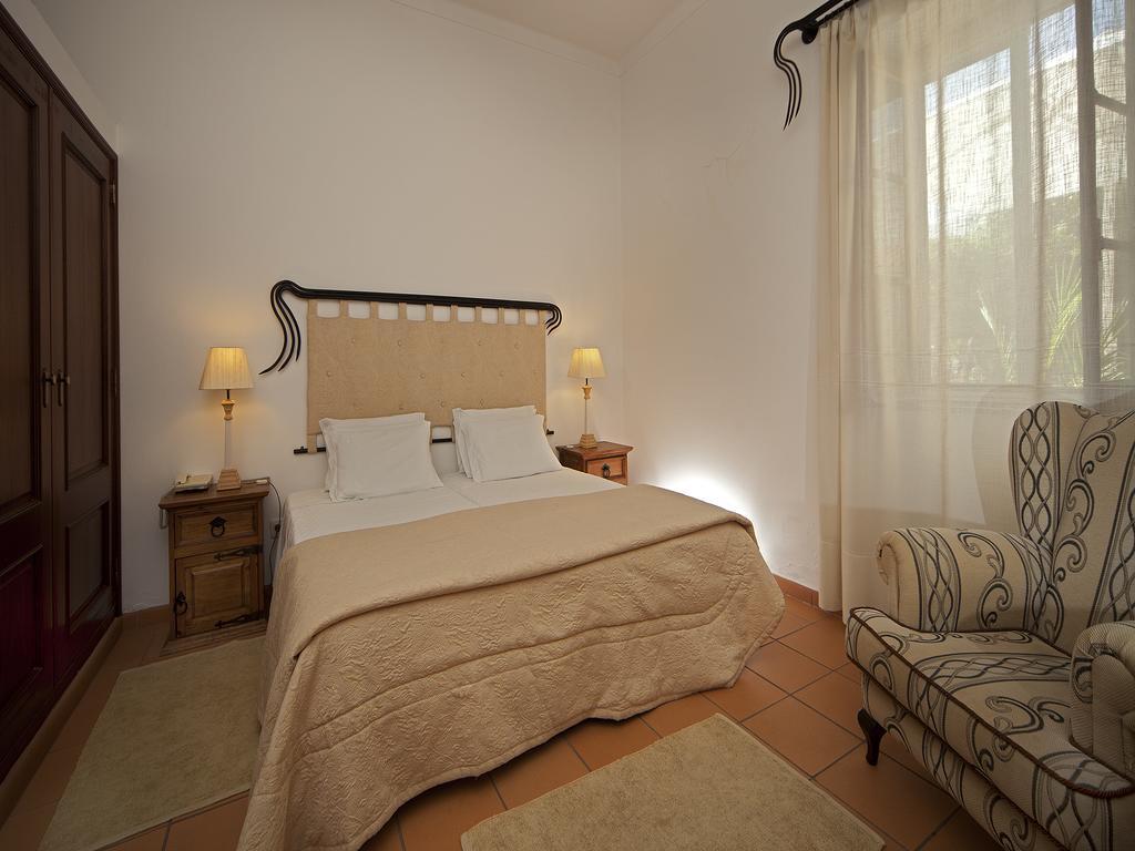 Betica Hotel Rural Pias  エクステリア 写真